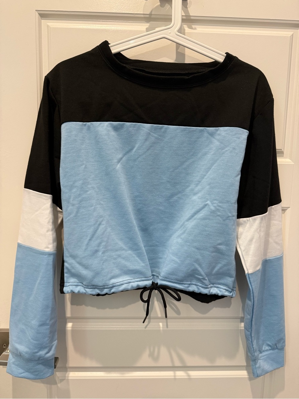 2/$10 Colorblock Drawstring Hem Sweatshirt Black, Light Blue & White